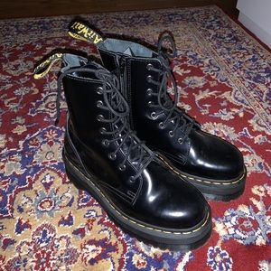 DR. MARTENS JADON PLATFORM BOOTS
